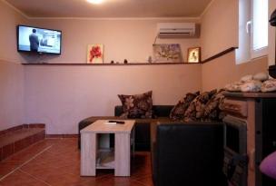 Дом с панорамным видом на море и горы.