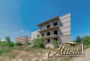 Участок с выходом к Днепру.