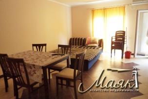 Предлагается к продаже двухкомнатная квартира с видом на Адриатическое море