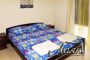 Предлагается к продаже двухкомнатная квартира с видом на Адриатическое море