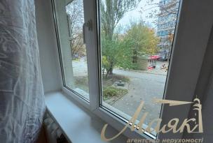 продам 2-к.кв.Осипенковский мкрн. ул. Зестафонская