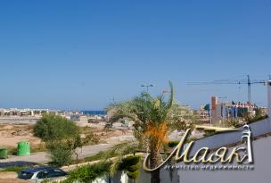 В продаже смежный дом в престижном месте – Торре де ла Орадада (побережье Ориуэла – Коста Бланка)