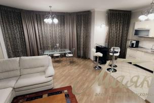 Аренда просторной квартиры с автономным отоплением в Александровском р-не