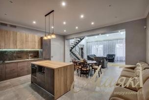 Дом на Бородинском. 