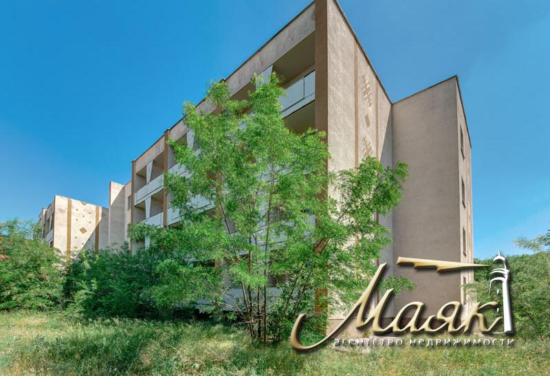 Участок с выходом к Днепру.