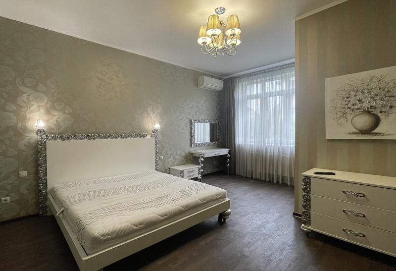 Квартира в элитном комплексе  на Великом лугу.