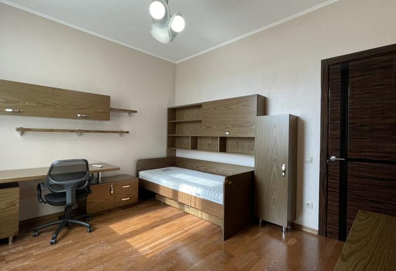 Квартира в элитном комплексе  на Великом лугу.