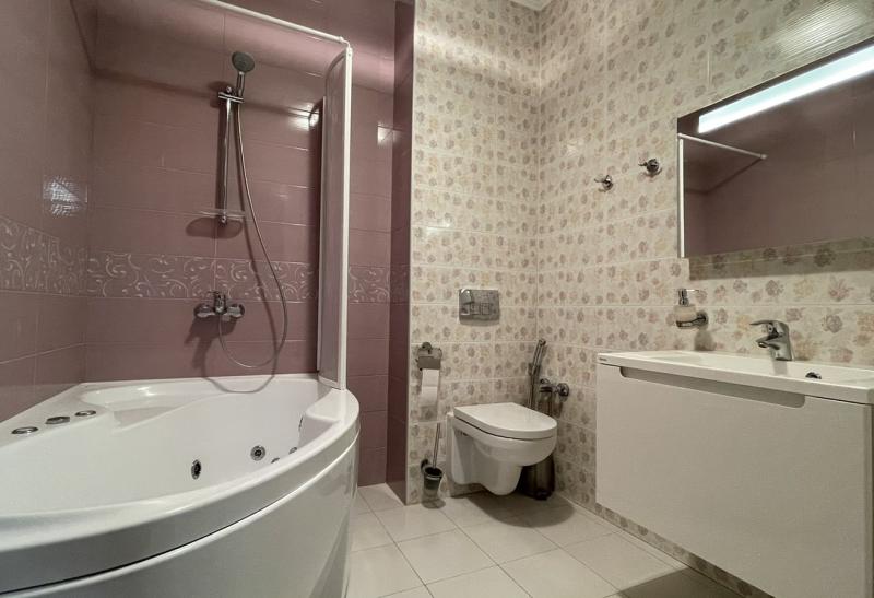 Квартира в элитном комплексе  на Великом лугу.