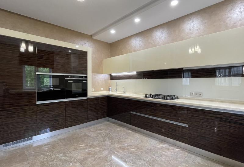 Квартира в элитном комплексе  на Великом лугу.