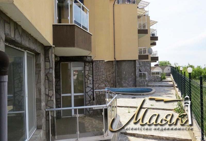 Новый комплекс класса люкс расположен в 4 км от Солнечного Берега