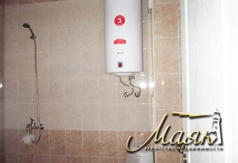 Предлагается к продаже уютная квартира-студия с видом на прекрасный сад