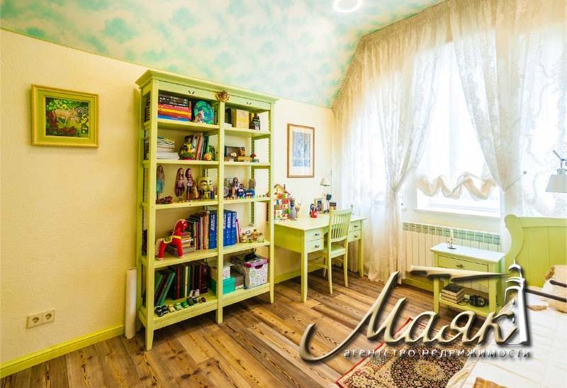 Двухуровневая квартира в элитном, охраняемом коттеджном поселке.