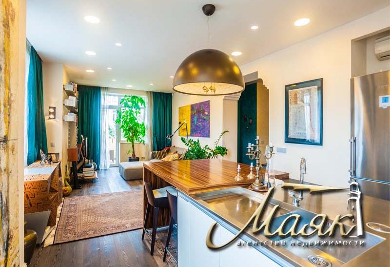 Двухуровневая квартира в элитном, охраняемом коттеджном поселке.