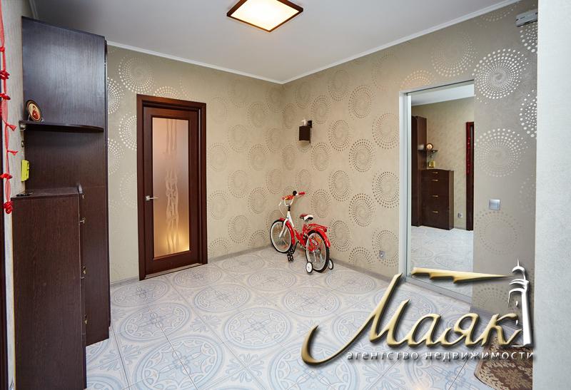 Предлагается к продаже 3-х комнатная квартира.