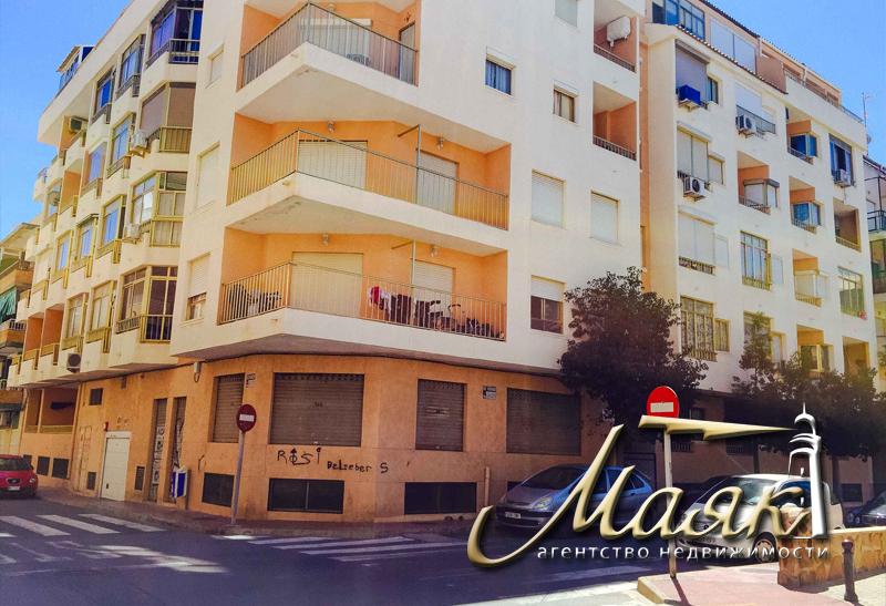 Продается студия 28 м2 в Торревьехе на первом этаже