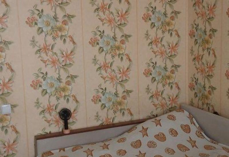 продам 2-к.кв.8/9, Героев 93-й бр,ПЕРЕКРЕСТОК