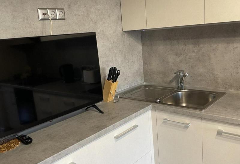 Продажа 2-комнатной квартиры на Южном