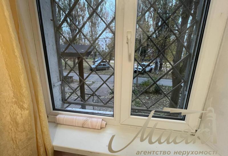 продам 2-к.кв.Осипенковский мкрн. ул. Зестафонская