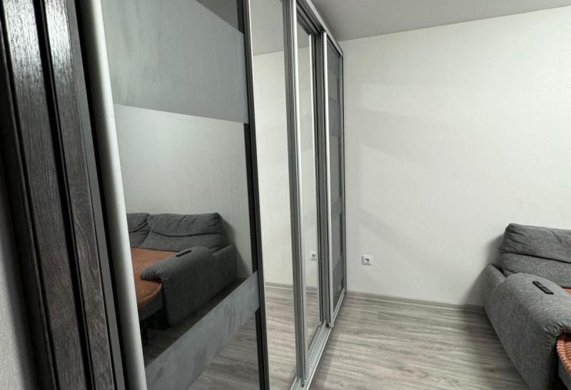 продам 2-к.квартиру .4/12