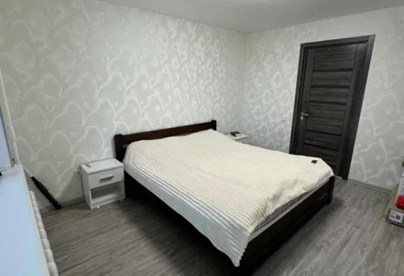 продам 2-к.квартиру .4/12