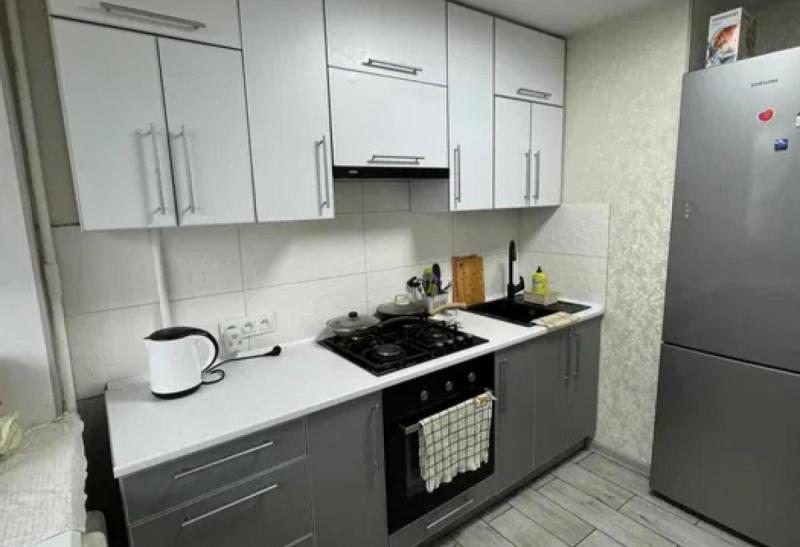 продам 2-к.квартиру .4/12