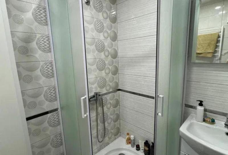 продам 2-к.квартиру .4/12