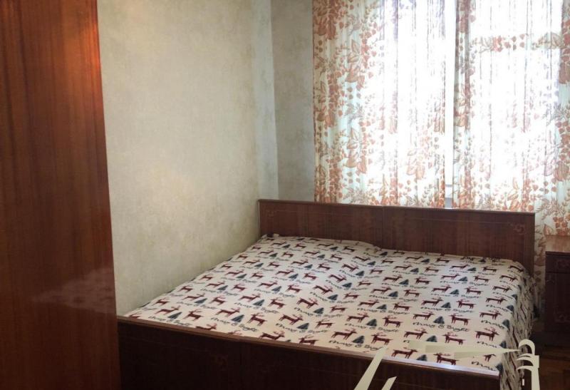 продам 2-к.кв.Правий берег,вул.Щаслива,Правобереж.ринок