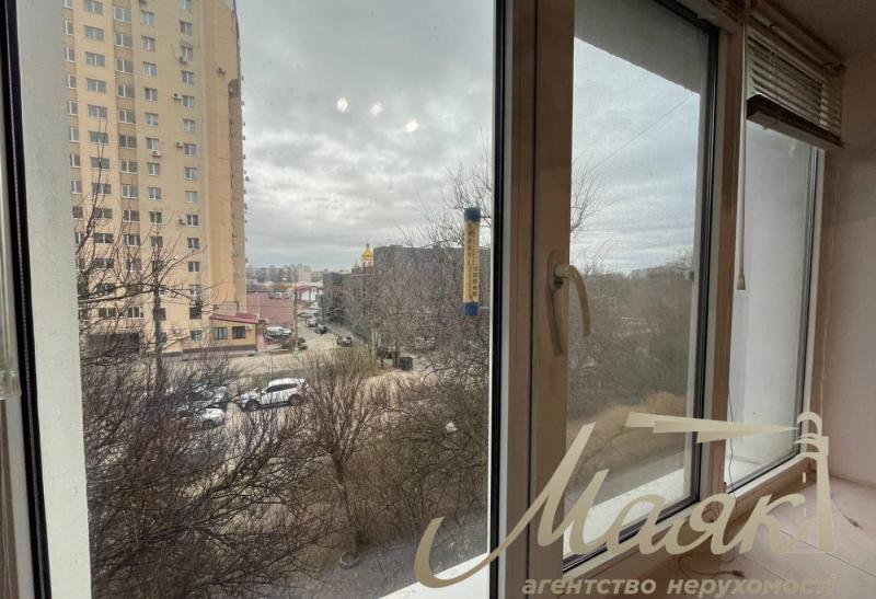 продам 2-к.кв.3/9,ЦЕНТР Хорт.р-ну,АМСТОР,пр.Юбилейный