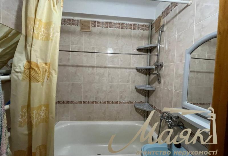 продам 2-к.кв.3/9,ЦЕНТР Хорт.р-ну,АМСТОР,пр.Юбилейный