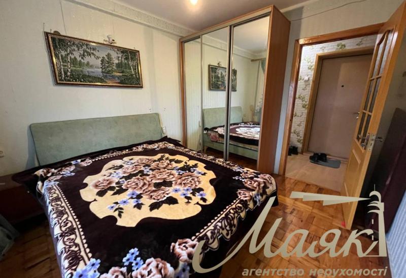 продам 2-к.кв.3/9,ЦЕНТР Хорт.р-ну,АМСТОР,пр.Юбилейный