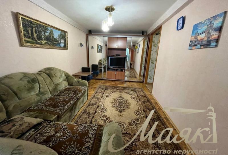 продам 2-к.кв.3/9,ЦЕНТР Хорт.р-ну,АМСТОР,пр.Юбилейный