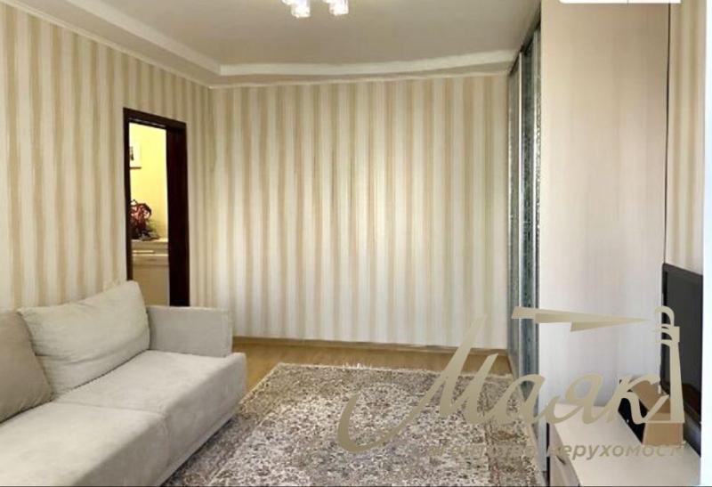 Продаж квартири, 2/9, вул. Стародніпровська