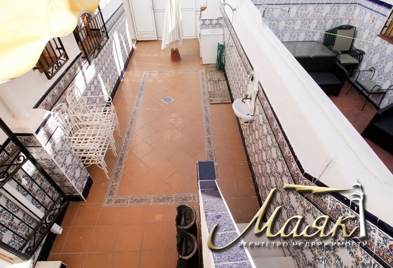 В продаже смежный дом в престижном месте – Торре де ла Орадада (побережье Ориуэла – Коста Бланка)