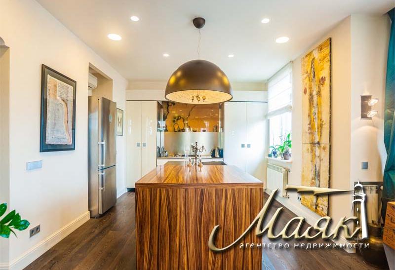 Двухуровневая квартира в элитном, охраняемом коттеджном поселке.