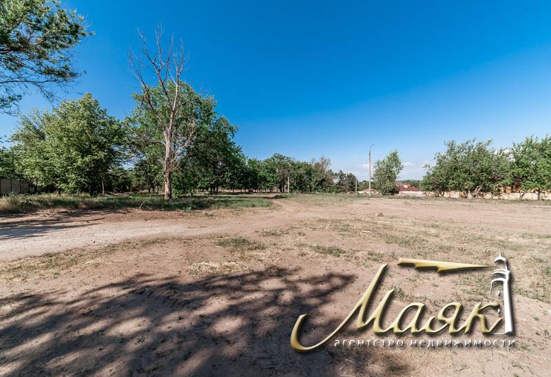 Земельные участки на Великом Лугу.