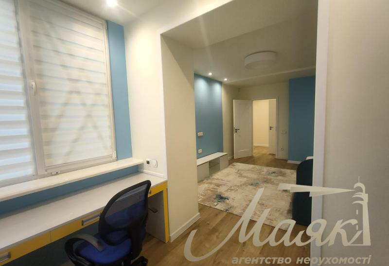 Аренда 4к.квартиры в ЖК Александровский 1