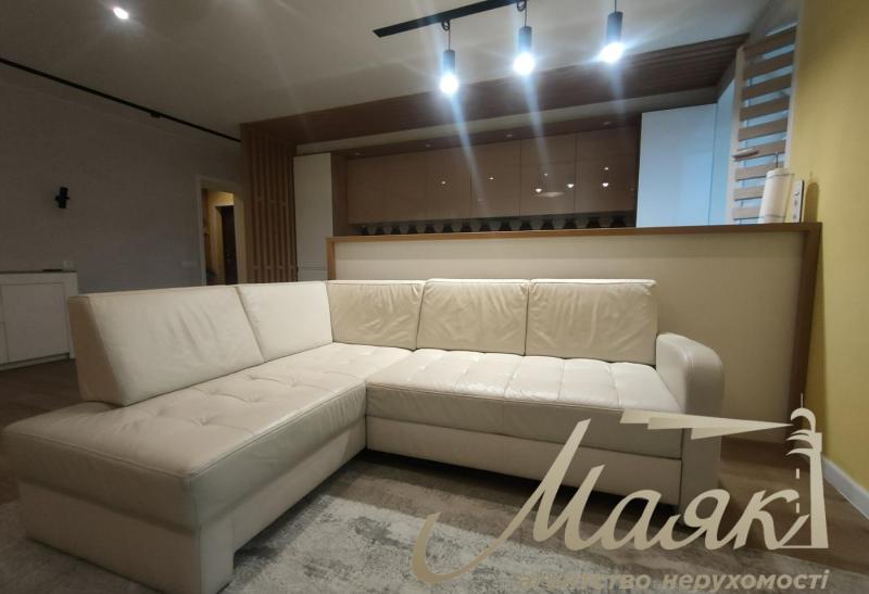 Аренда 4к.квартиры в ЖК Александровский 1