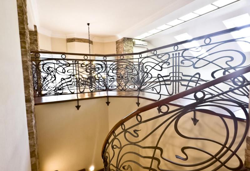 Продаж елітного 2-поверхового будинку 